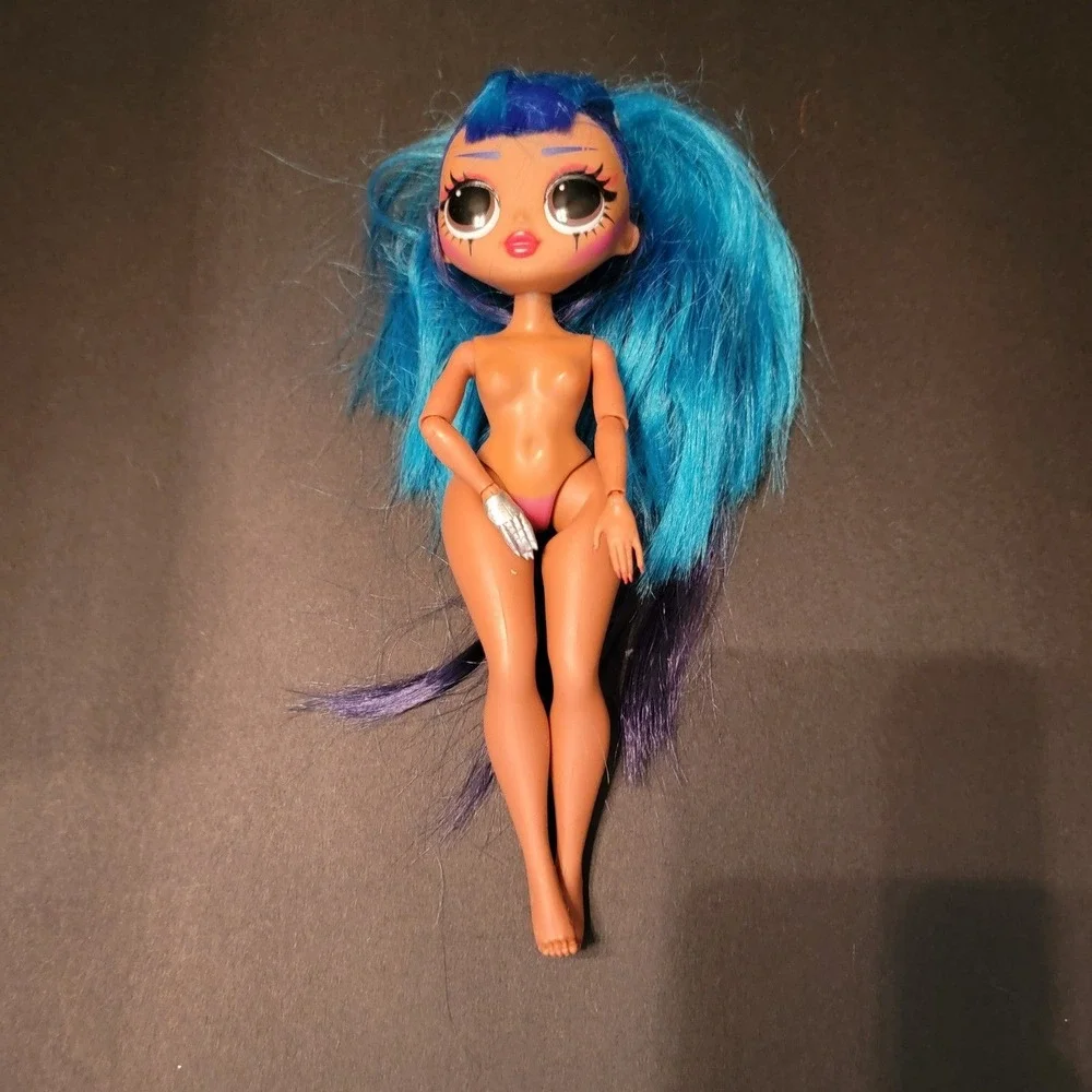 LOL Surprise Dolls OMG DOLL PUNK GRRRL